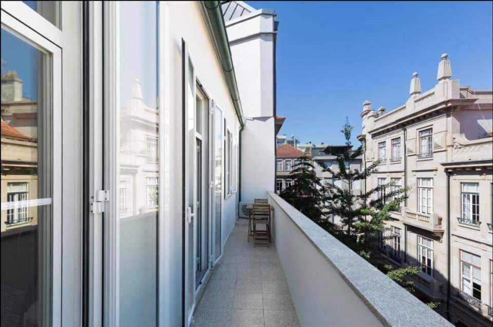Apt Clérigos Centro Histórico Oporto Esterno foto